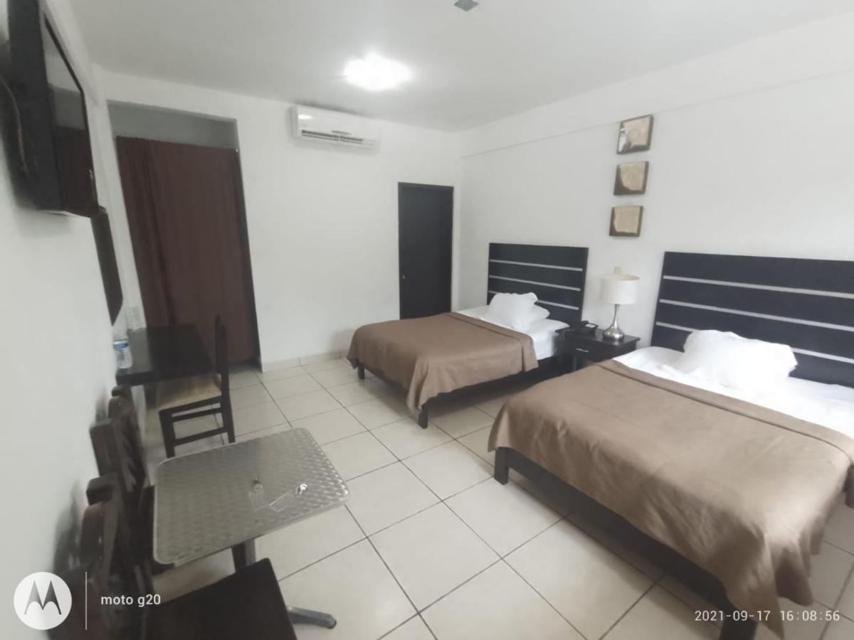 Hotel & Suites Mo Sak Tapachula Exterior photo